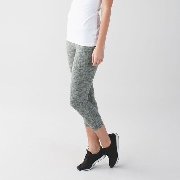 Lululemon Wunder Under Crop Legging - Picture 7 of 8